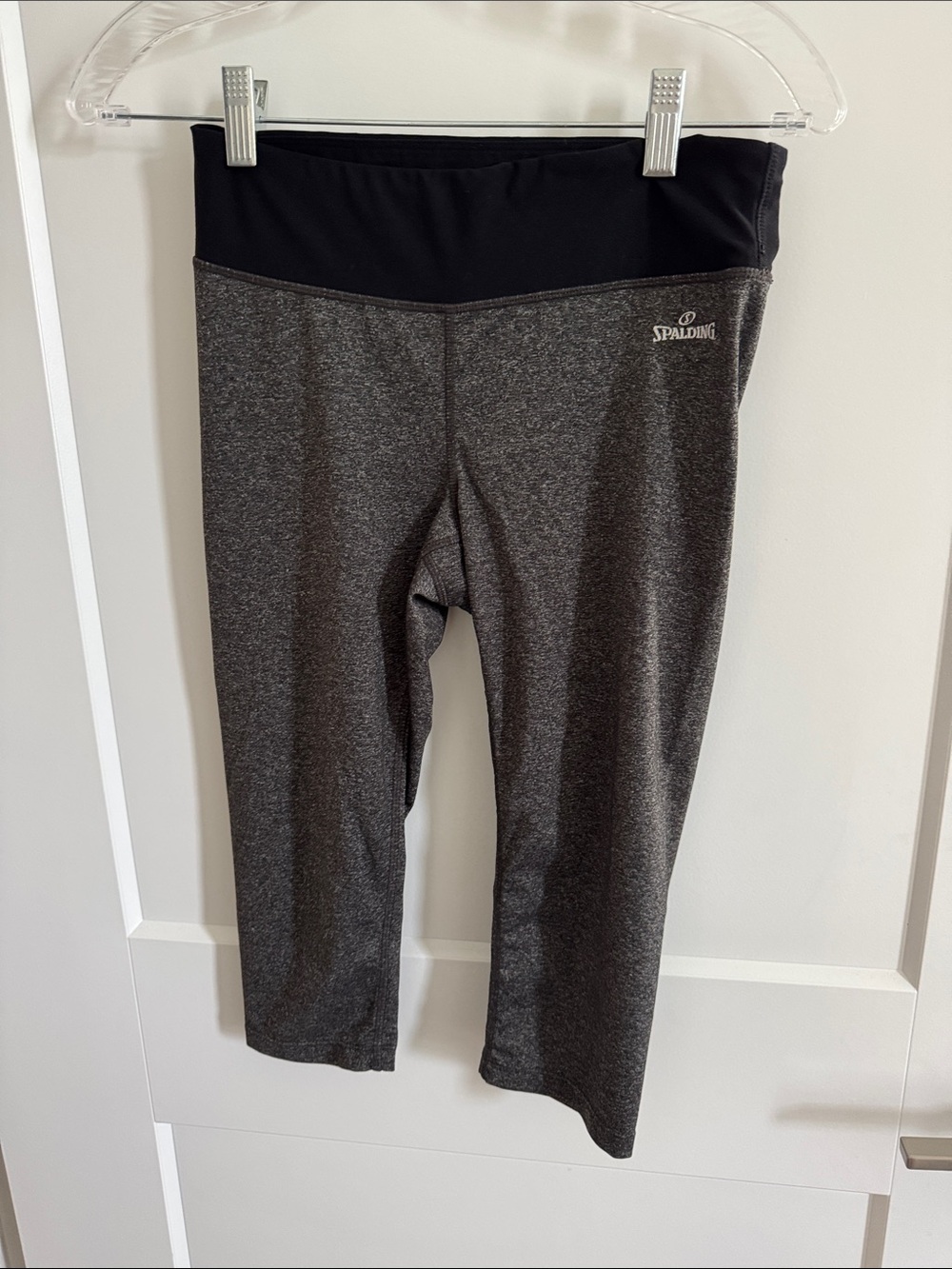 Spalding Black & Gray ladies Capri Athletic Leggings size S